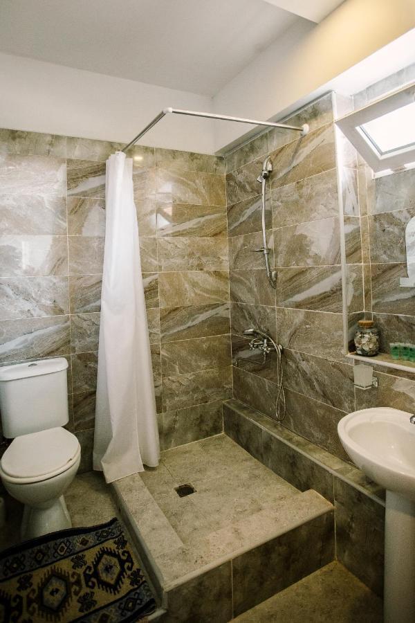 Chateau Dzveli Gavazi Hotel Akhalsopeli  Ngoại thất bức ảnh